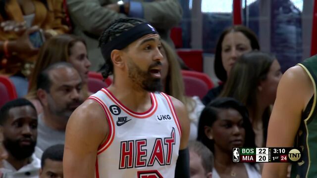 NBA常规赛：凯尔特人vs热火第1节英文原声回放