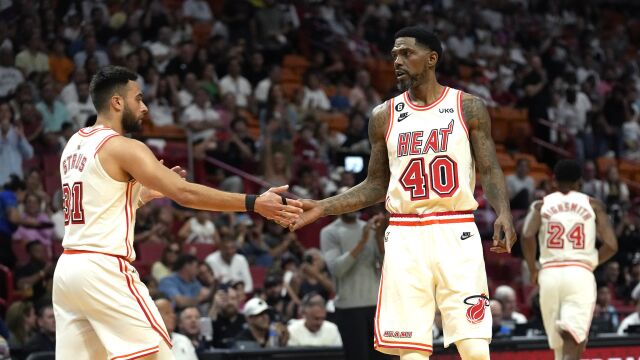 哈斯勒姆vs魔术集锦 退役之战全场24分上演空接暴扣