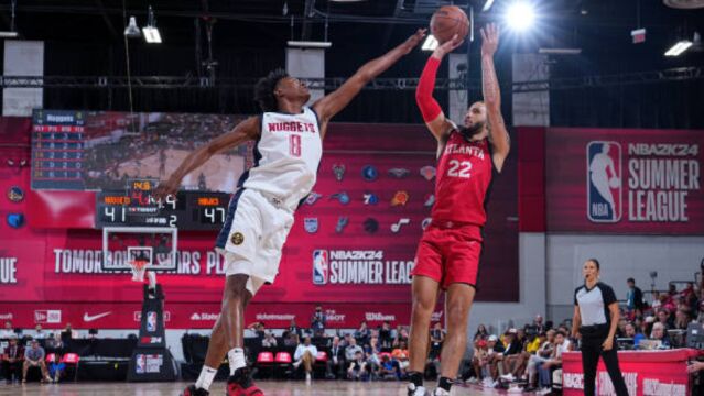 老鹰98-93掘金 马丁21+4老鹰稳扎稳打拿下掘金