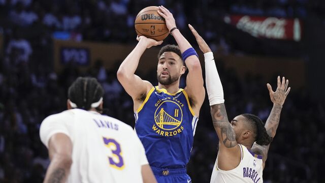 汤普森vs湖人集锦 手感不佳全场砍下15+7遗憾败北