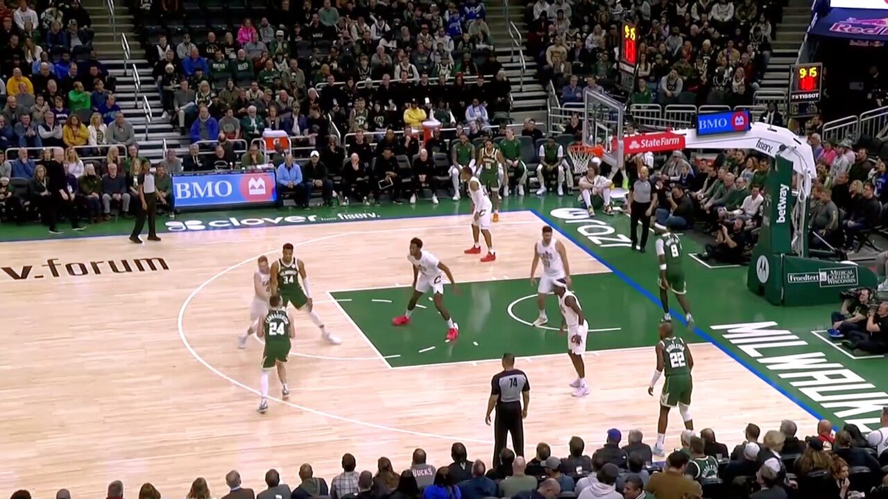 NBA:勇士+湖人旧将!达米安琼斯空接暴力隔扣字母