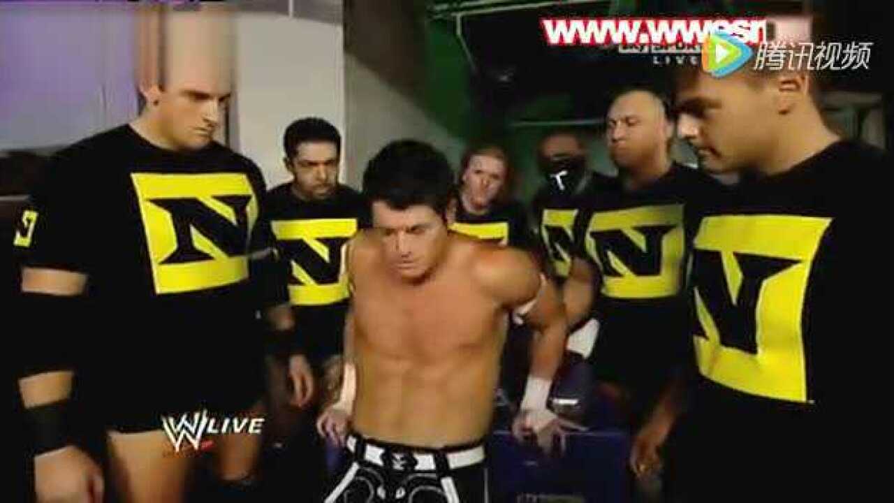 WWE 2010年莱贝克吓跑希莫斯