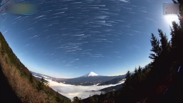 星空与大海,这样的星空才是人们所向往的吧!