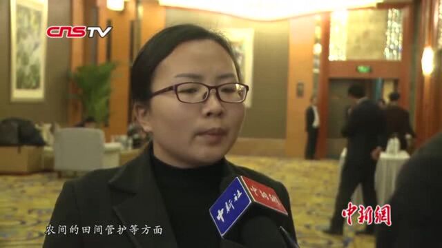 万名搬迁民众共品团圆饭2018年贵州脱贫攻坚连战连捷