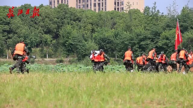 防汛抢险演练在蔡甸后官湖打响!