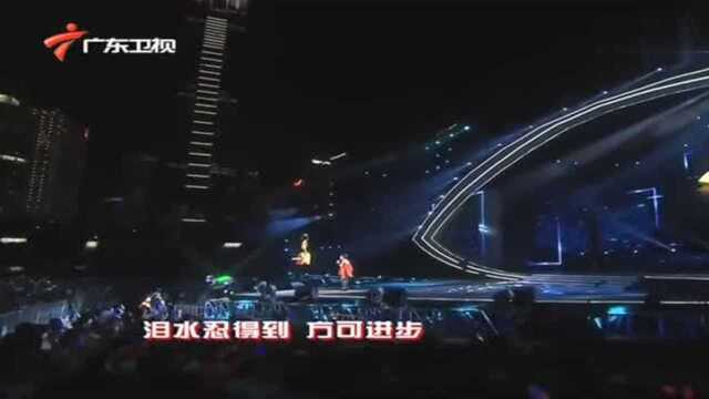 邓丽欣现场演唱《他不准我哭》,超级好听,歌词是真的好!