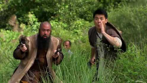 土匪二当家投靠鬼子想偷袭山寨，怎料却反被埋伏，这下有好戏看了