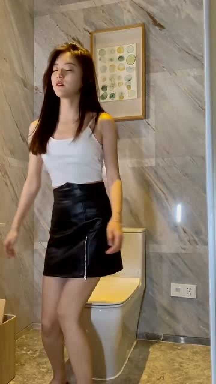 好看的小姐姐一样得拉屎_腾讯视频
