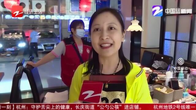 杭州:守护舌尖上的健康 长庆街道“公勺公筷”进店铺