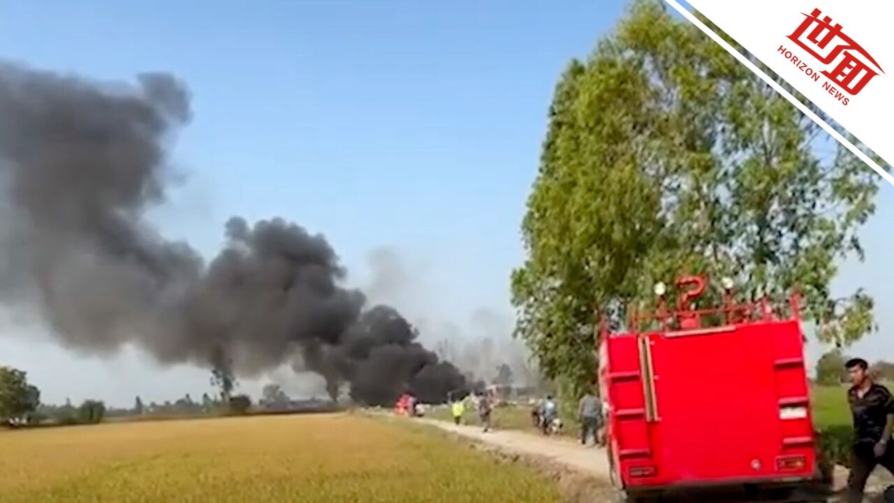 泰国一烟花工厂突发爆炸起火致至少20人死亡:浓烟滚滚 满地碎片