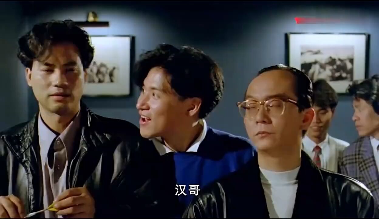 学友扔镖正中靶心,这一下直接赢十万,简直太秀了!