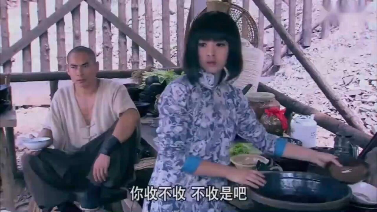 独立:特工到山寨闹事自鸣得意,不料有隐藏高手,几招打服他