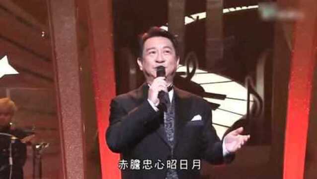 经典武侠剧主题曲《书剑恩仇录》,一开声,气势都出来了