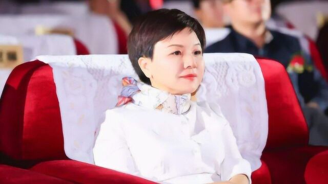 “嫁入”国资委后“园林皇后”何巧女卸任董事长