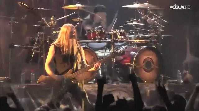 Nightwish(夜愿)的几个很燃现场主唱为2005年加入的A姐