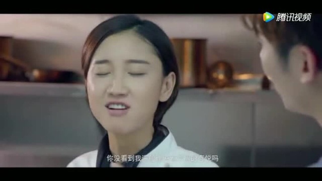 美女食神功夫了得!和老板去参加美食大赛!