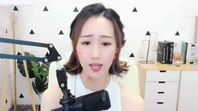 女歌手唱一首《安静》,静如处子,唱出自我风格