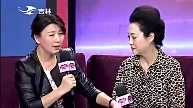 闫学晶二婚丈夫罕见亮相,背景深厚本山都得让三分,难怪不愿公开