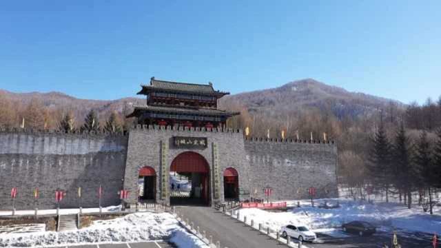 现实中的林海雪原!东北这个小镇号称北方横店,当地农民成群演