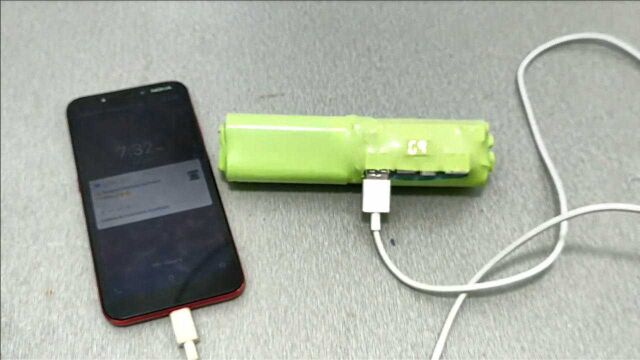 惊人的技巧:如何在家制作24000Mah 移动电源,简单实用