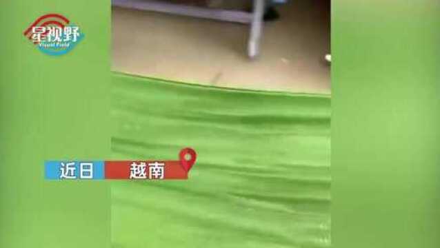 男子睡梦中听见流水声,睁开眼一看床边都是水当场愣住:家快没了