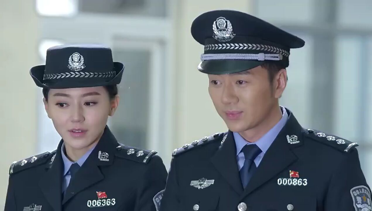 杜队让警花重新认识警犬,实战演练,让警花刮目相看