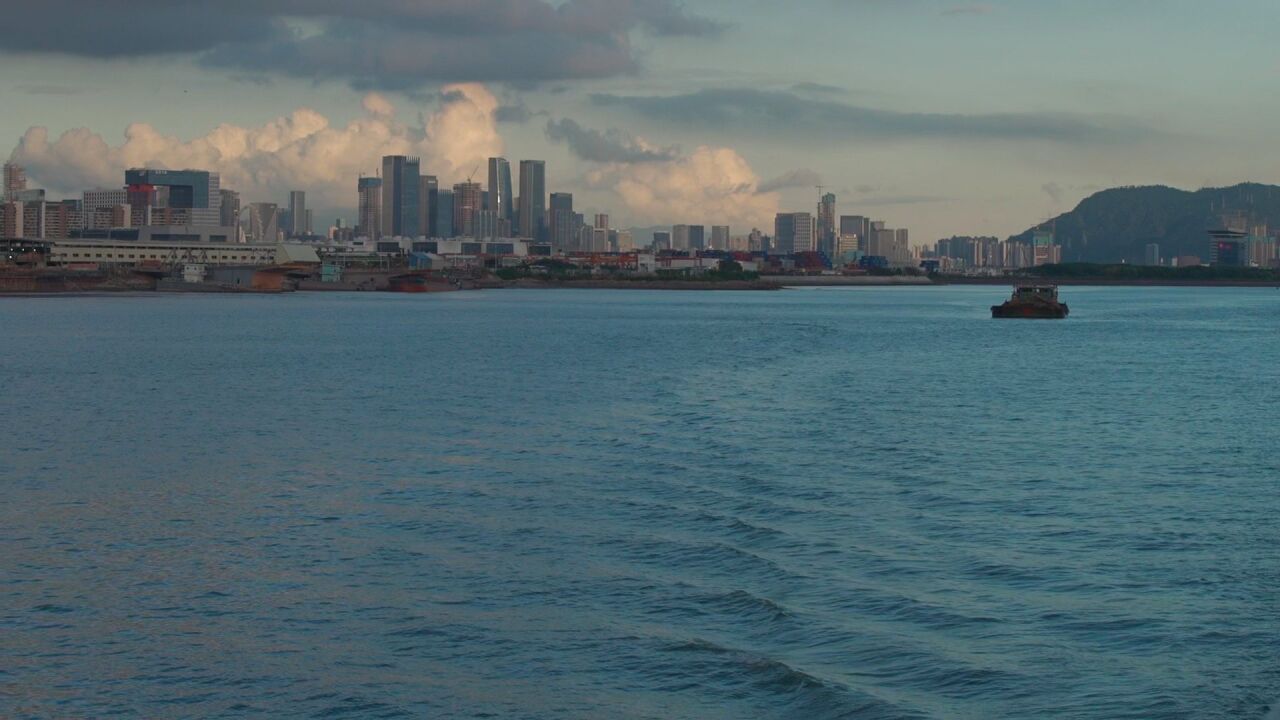 换个视角打卡“大前海”!深圳机场码头首条海上观光航线开航