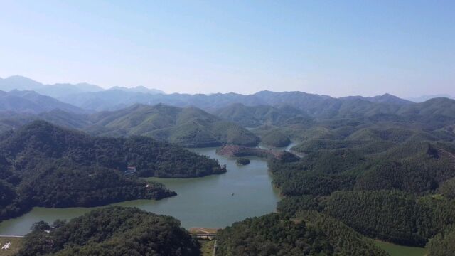 广西玉林这个地方太美了,青山绿水峰林叠嶂,美不胜收!