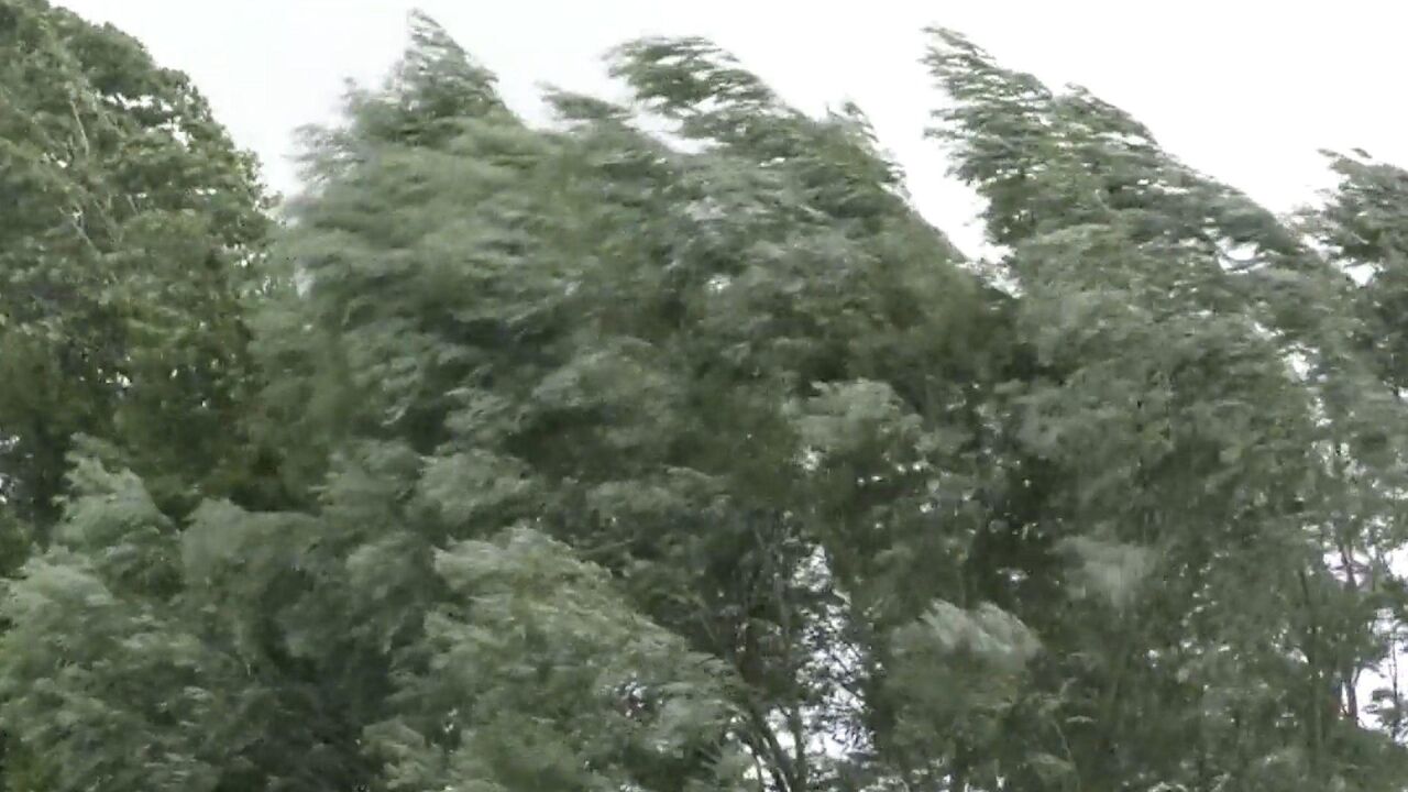 台风“纳沙”逼近 海南将迎强风雨天气 省气象局提升预警信号