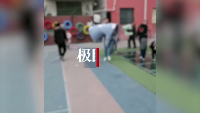 河南焦作一学校突然停办,教体局通报:正对学生逐个协调分流,24日所有学生正常就学