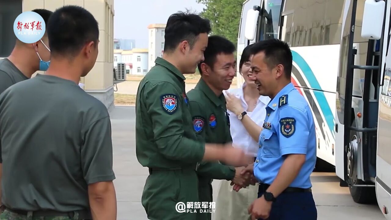 这堂面向清华大学飞行员班的课,很生动!