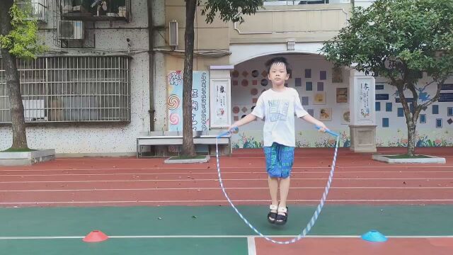 黄石港区亚光社区 跳绳 李思源