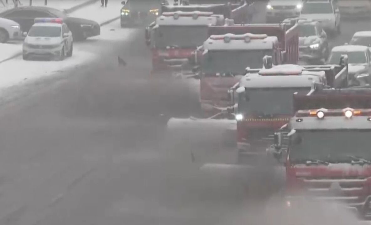 黑龙江哈尔滨气象部门连发寒潮、暴雪、道路结冰预警