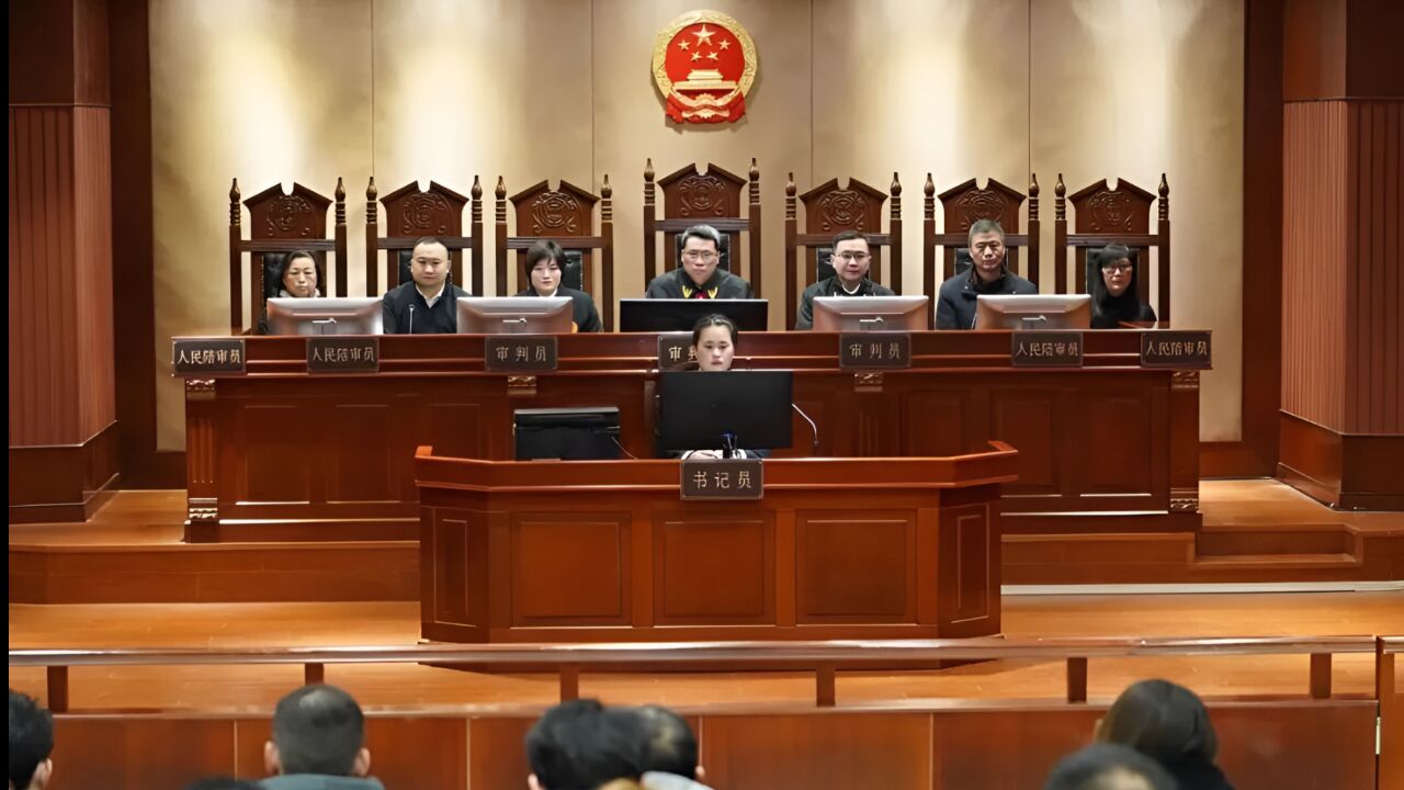 “开国少将何克希名誉保护民事公益诉讼”案宣判:三名自媒体博主道歉、赔偿