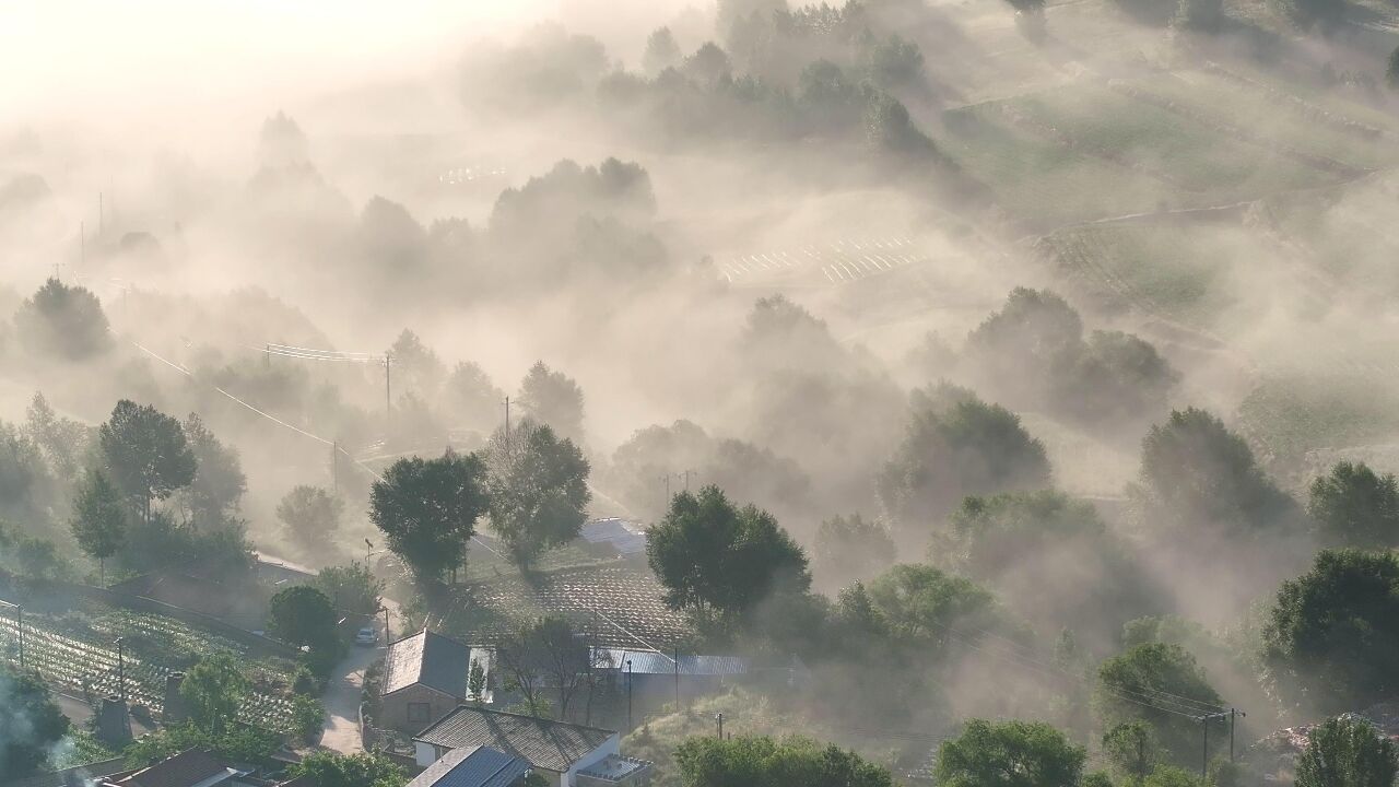 千城胜景|宁夏西吉:日出东方时 浩渺烟波起