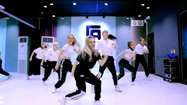 Rule The World dance practice mirrored