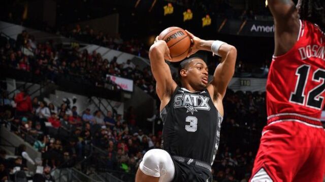 约翰逊vs公牛集锦 投进6记三分砍下33分