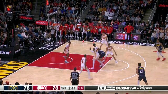 约老师点飞防守三分发难 默里如法炮制还以颜色