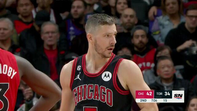 NBA常规赛：公牛vs猛龙第2节 中文解说回放