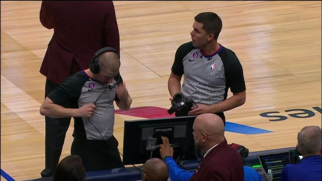 NBA常规赛：步行者vs独行侠英文原声全场回放