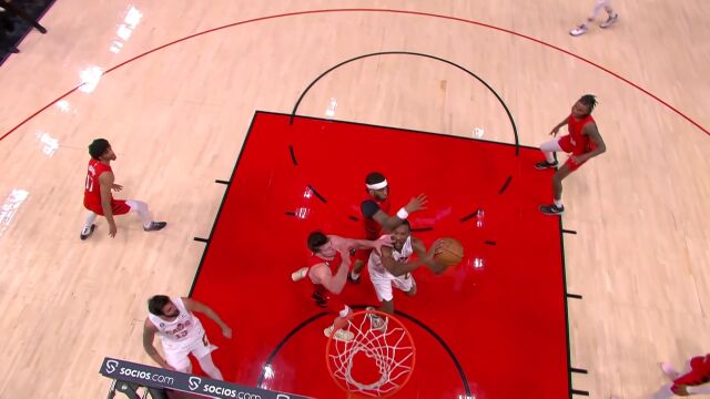 一夫当关万夫莫开 尤班克斯伸出长臂大帽莫布利