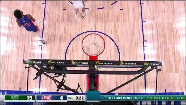 NBA常规赛：雄鹿vs活塞第1节 中文解说回放
