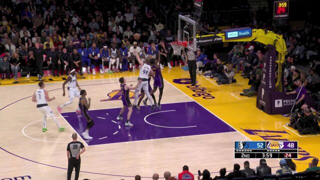 冲起来就拦不住了！约什-格林连续杀筐打湖人措手不及