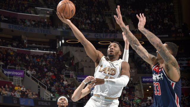 米切尔vs奇才集锦 全场20+6突破快下一条龙
