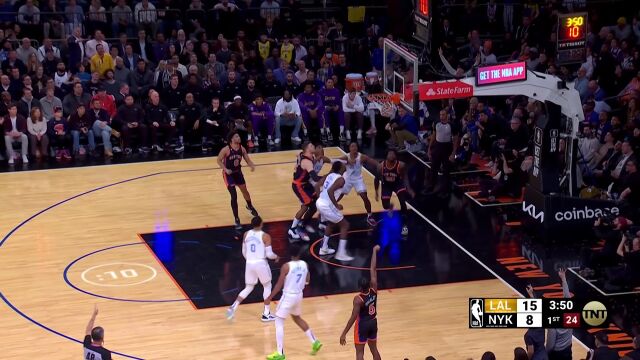 两记三分稳住局势 兰德尔奎格利接连命中三分