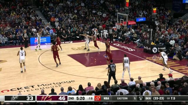 科林斯仙人指路 迪奥普默契十足飞身上篮