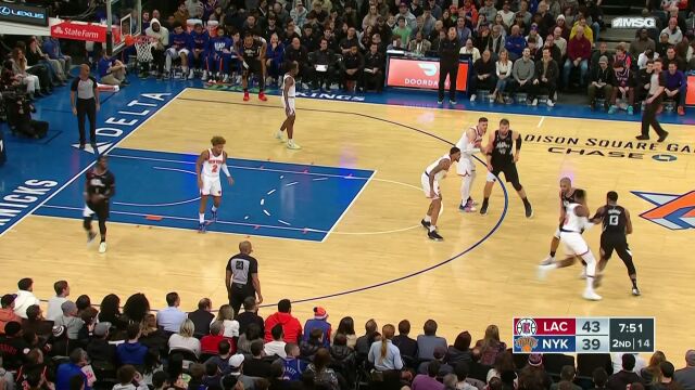 一计不成又生一计 乔治中投未中空切拉杆上篮亡羊补牢