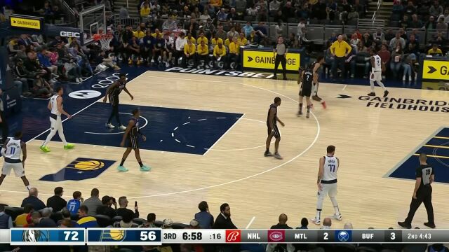 内姆布哈德反击上篮轻松随意 欧文急停中投给出回应