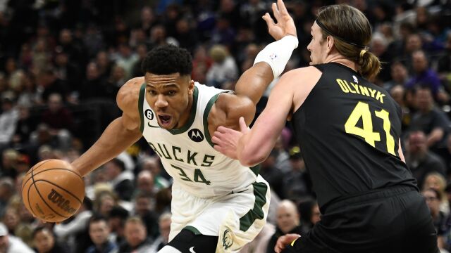 雄鹿144-116爵士 雄鹿六人上双三人20+轻取爵士