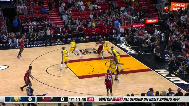 开局就是火力全开 巴特勒低位单打猛凿篮下拿下一血
